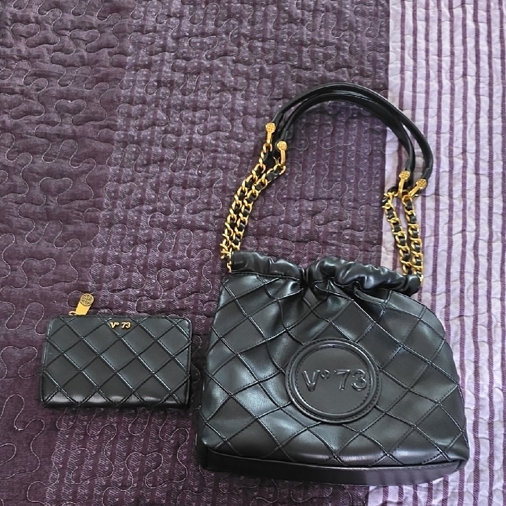 Black Quilted  Shoulder Bag with Gold Chain + Wallet